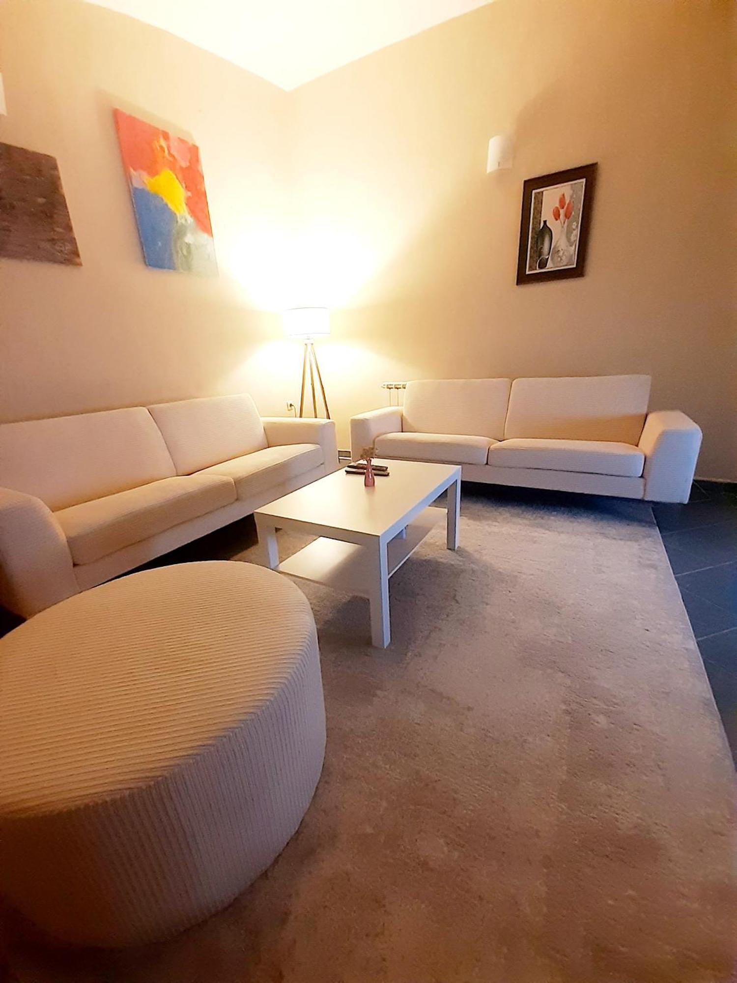 2 Bedroom Centre Apartment بودغوريتْسا المظهر الخارجي الصورة