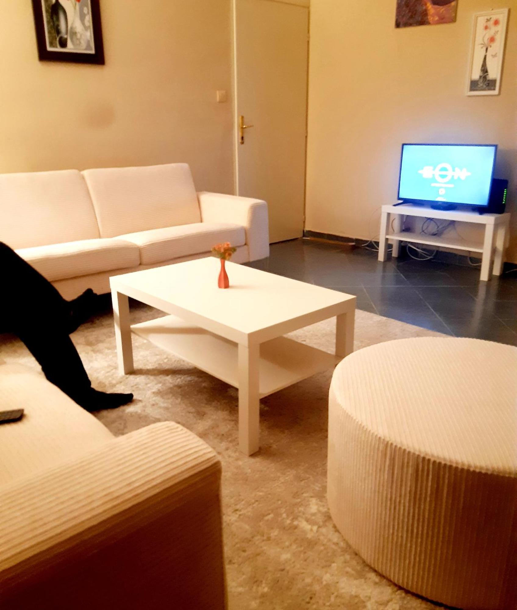 2 Bedroom Centre Apartment بودغوريتْسا المظهر الخارجي الصورة